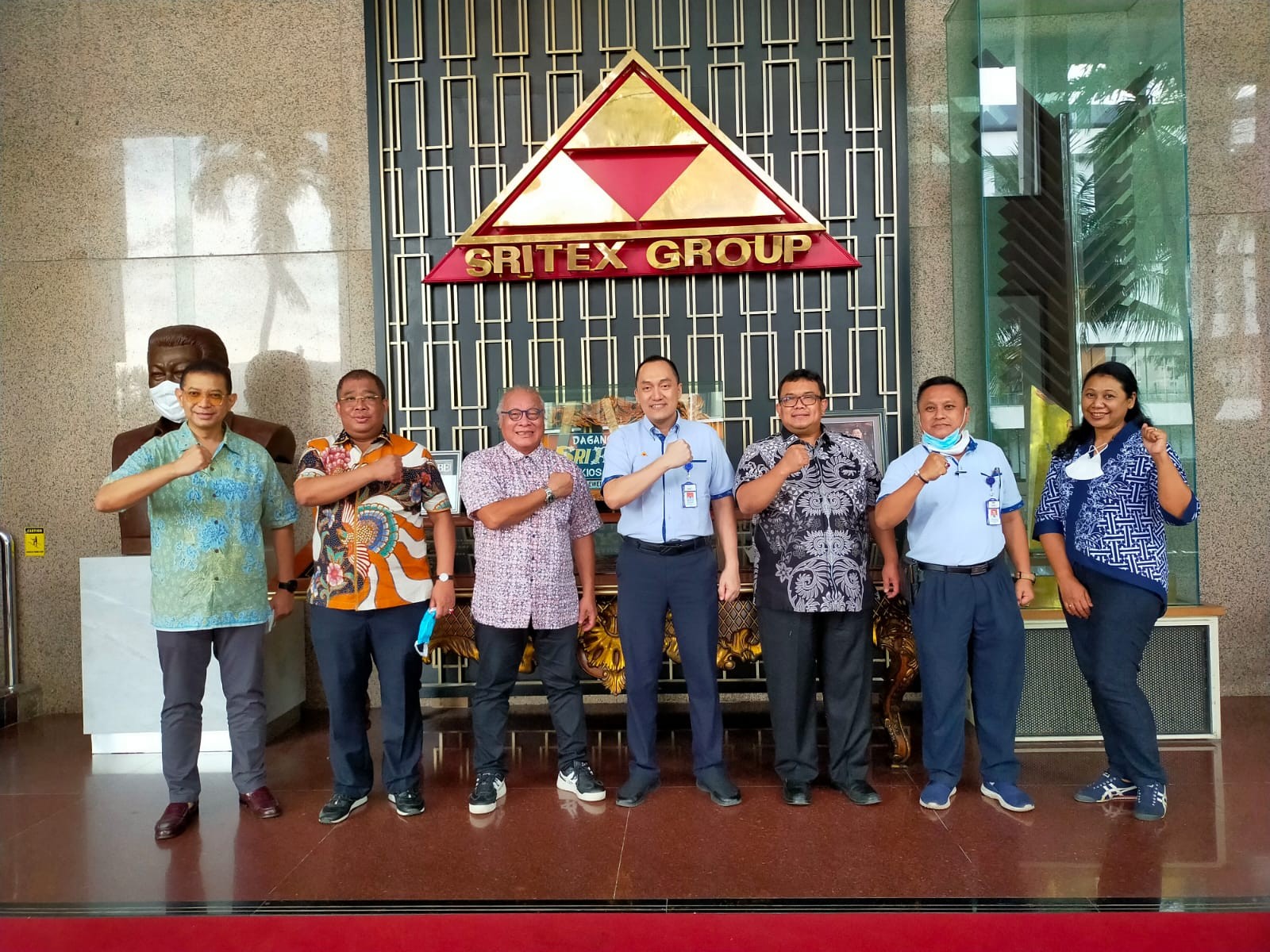 Ikut Pesan Presiden Jokowi, Universitas Moestopo dan Sritex Bersinergi menggalakkan kebanggaan penggunaan produk dalam negeri