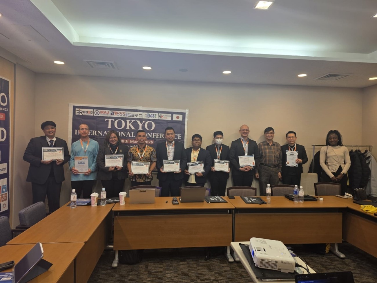 Dosen FEB Universitas Moestopo Raih Sertifikat Presentasi Internasional di Tokyo